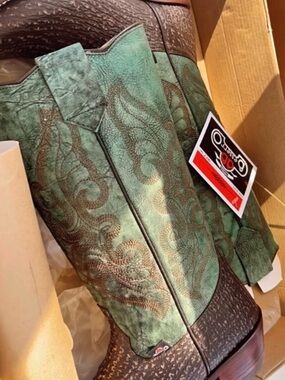 Embroidered Green Western Heeled Boots for Women